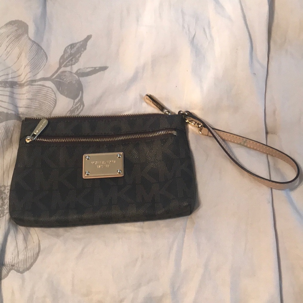 Michael Kors Wristlet